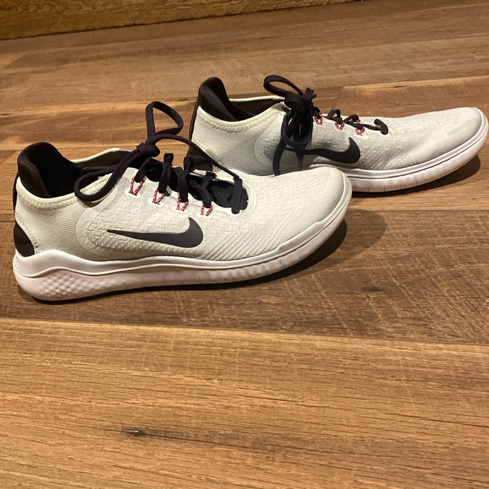 Nike running sneakers size 8